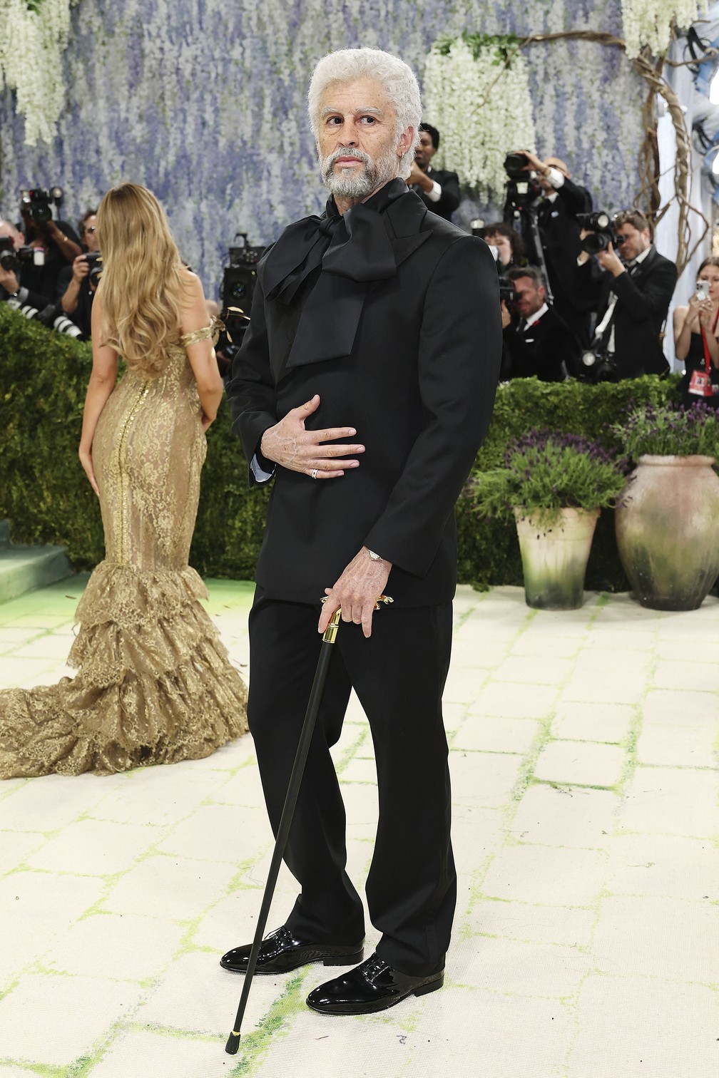 Bad Bunny no Met Gala 2026 — Foto: Julian Hamilton / GETTY IMAGES NORTH AMERICA / Getty Images via AFP