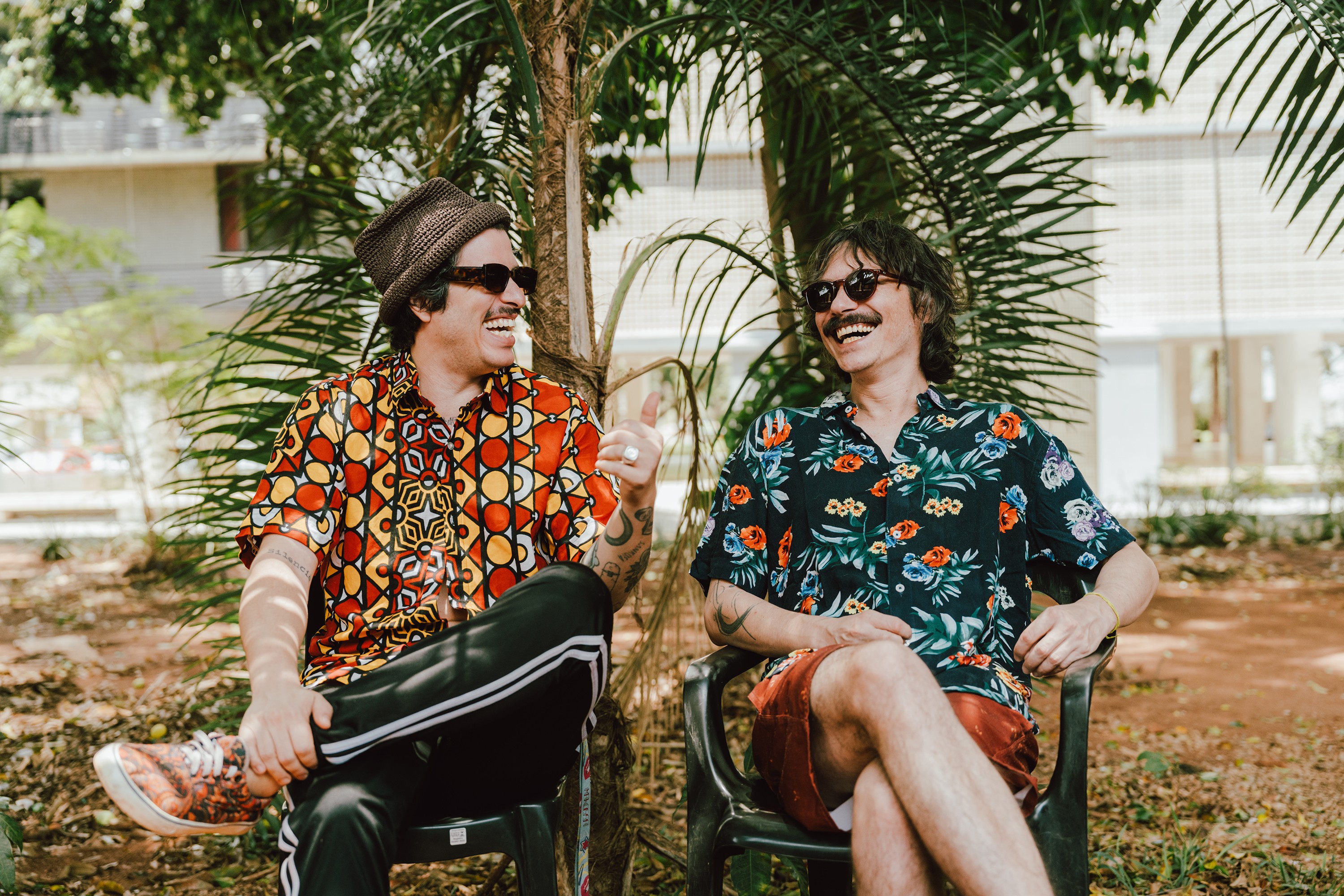 Duo Lambada da Serpente pretende dar tom ‘futurista’ à música tropical latino-americana com EP de som instrumental