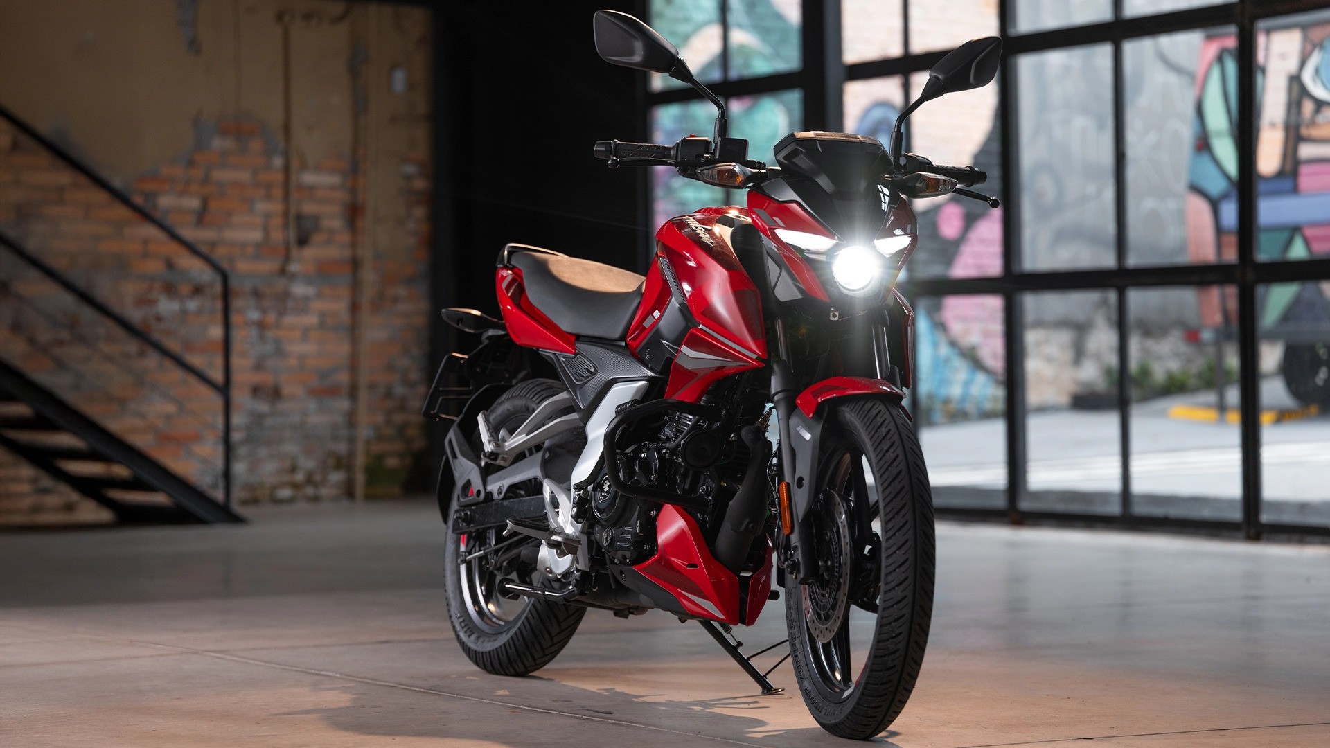 Pulsar N150 — Foto: Divulgação/Bajaj