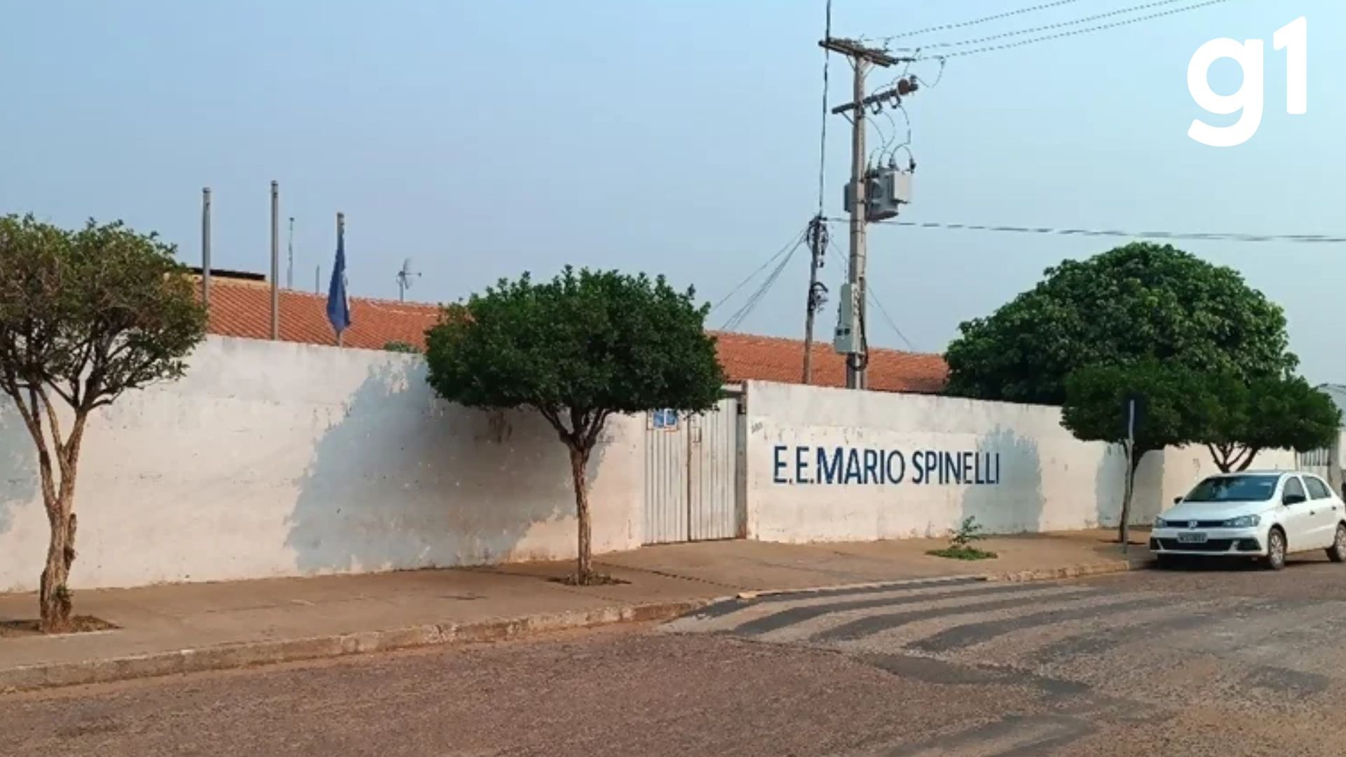 Homem de 75 anos é preso após ser flagrado mostrando órgão genital enquanto observava alunos em escola de MT