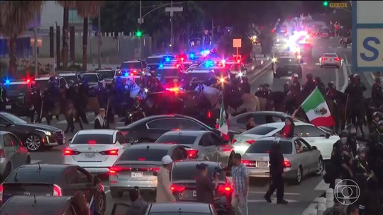 Fuzileiros navais chegam em Los Angeles para proteger prédio federal em meio a protestos nos EUA