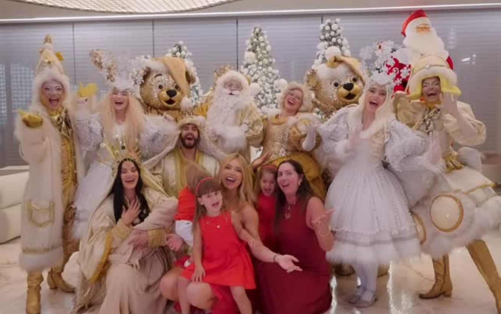 Virginia impressiona com decoração de Natal; vídeo 