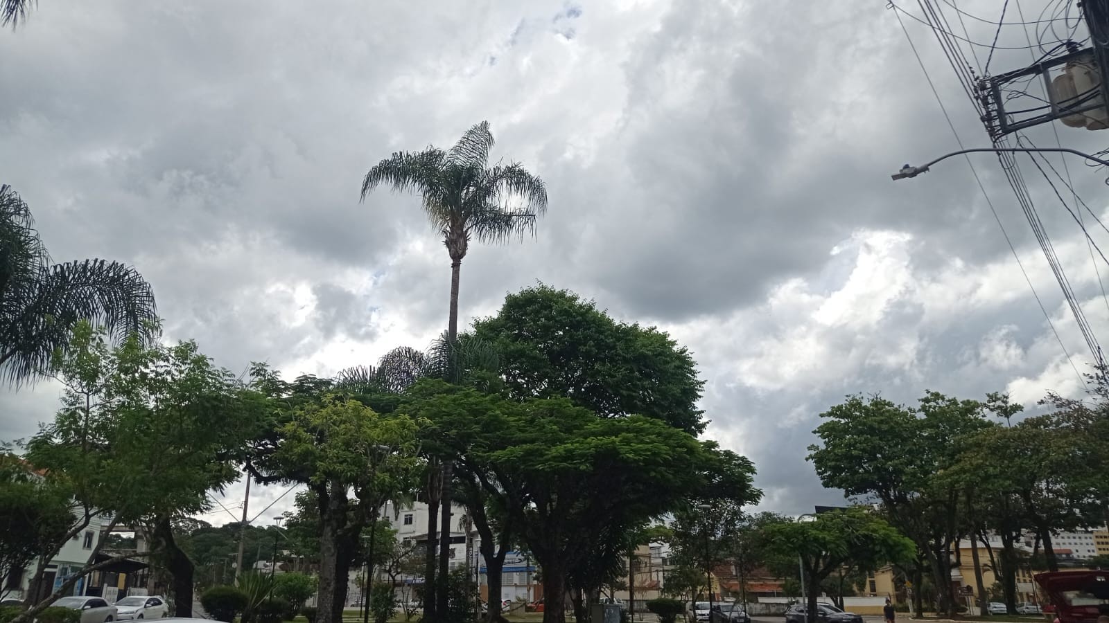 Virada do ano em Juiz de Fora: previsão é de instabilidade e chuva