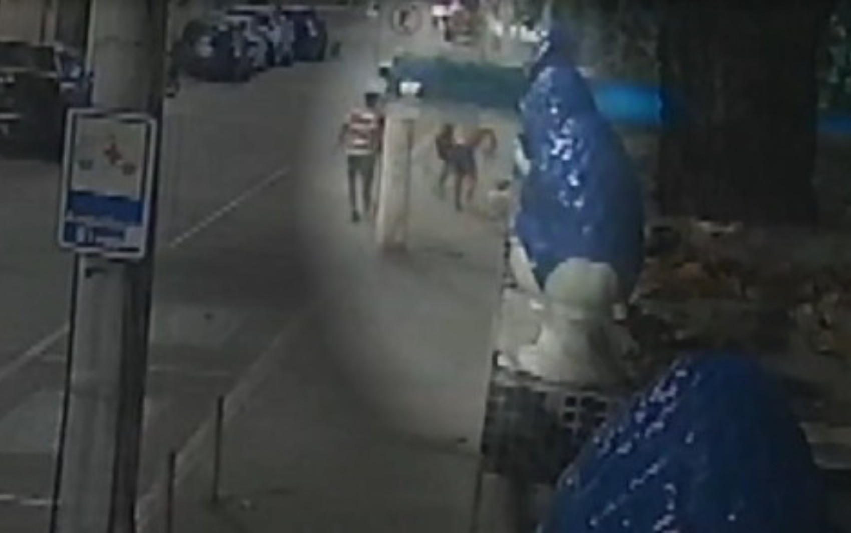 Homem em situação de rua é espancado por quatro jovens em Salvador; mãe de dois suspeitos denunciou crime