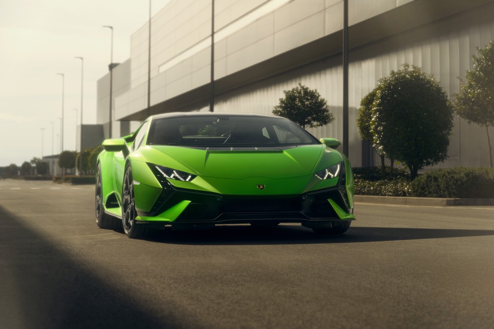 Lamborghini Huracán Tecnica, um dos carros mais caros à venda no país. — Foto: Divulgação/ Lamborghini