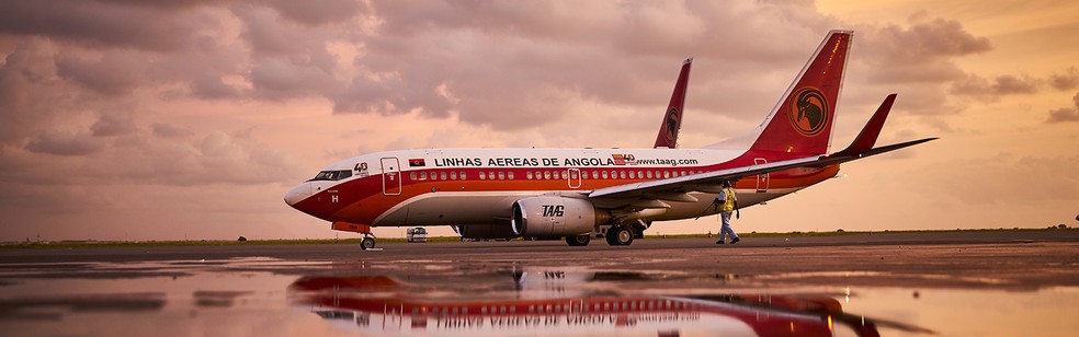 Um dos aviões da TAAG — Foto: Divulgação