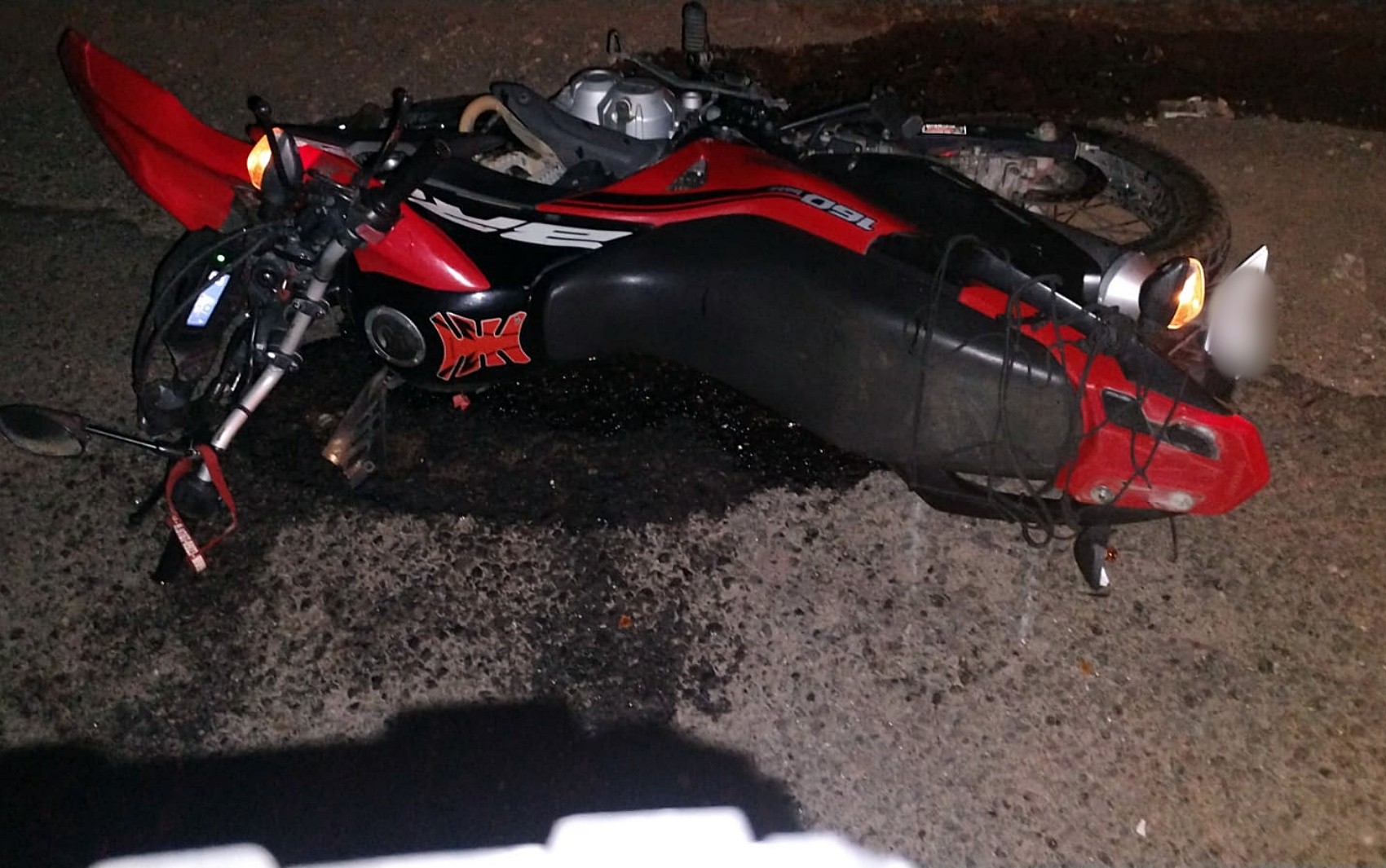 Motociclista morre após bater em carro na MGC-267, em Campestre, MG