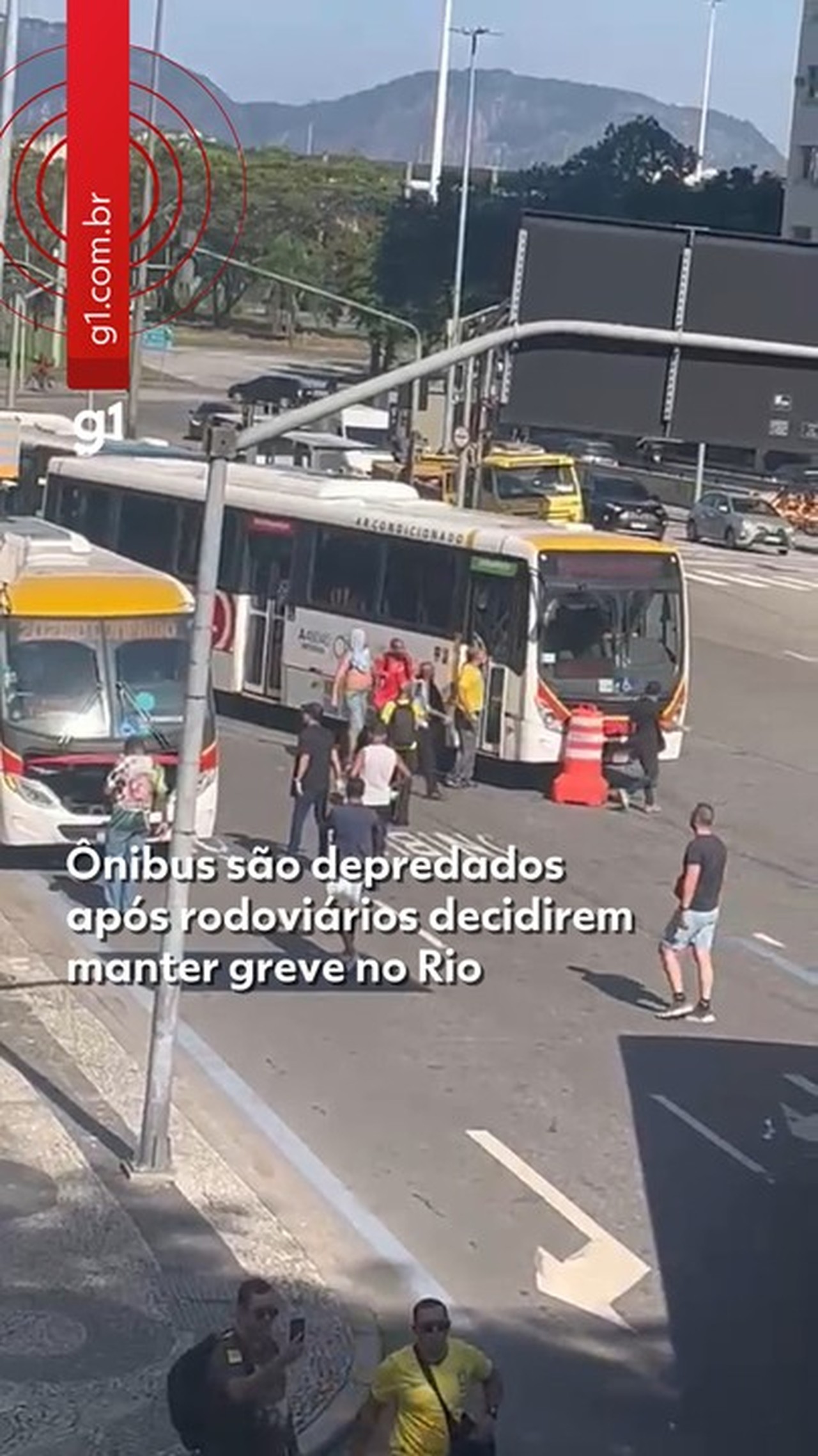 Greve de rodoviários entra no 3º dia