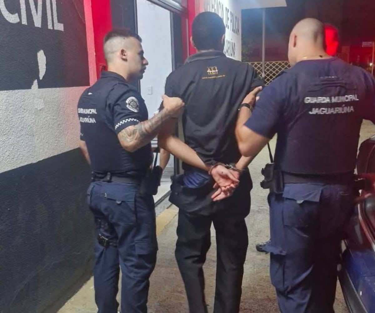 Adolescente autista mata padrasto e fere outras 4 pessoas na noite de Natal