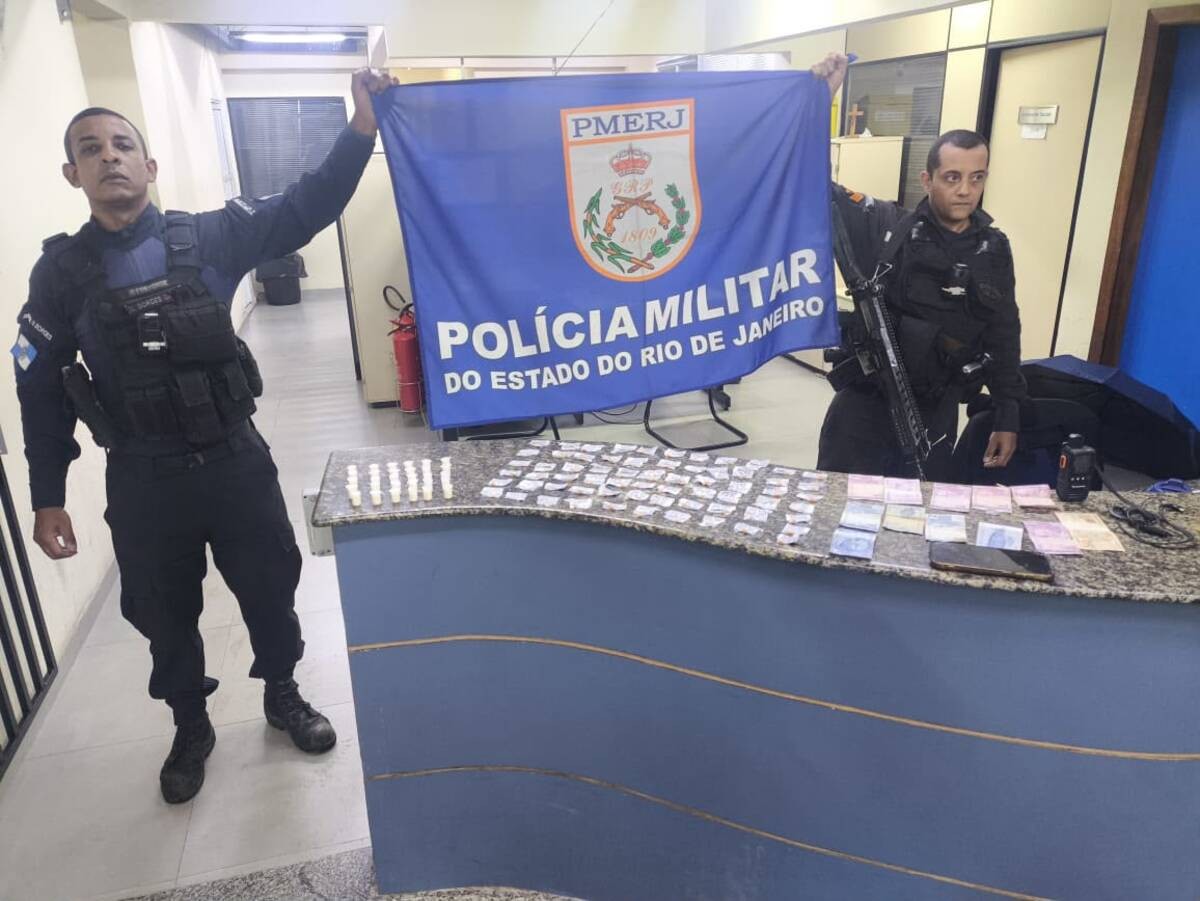 Jovem é preso por tráfico de drogas em Angra dos Reis 
