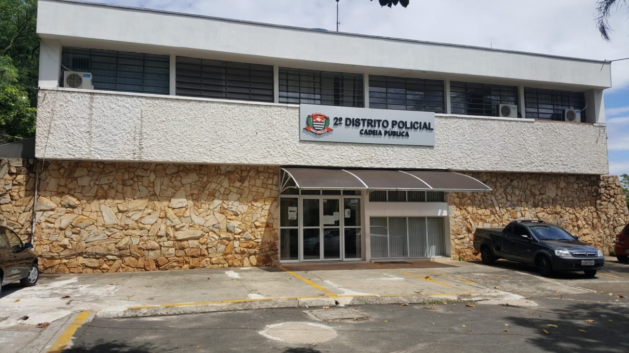 Idoso de 65 anos é encontrado morto a facadas dentro de casa em Campinas