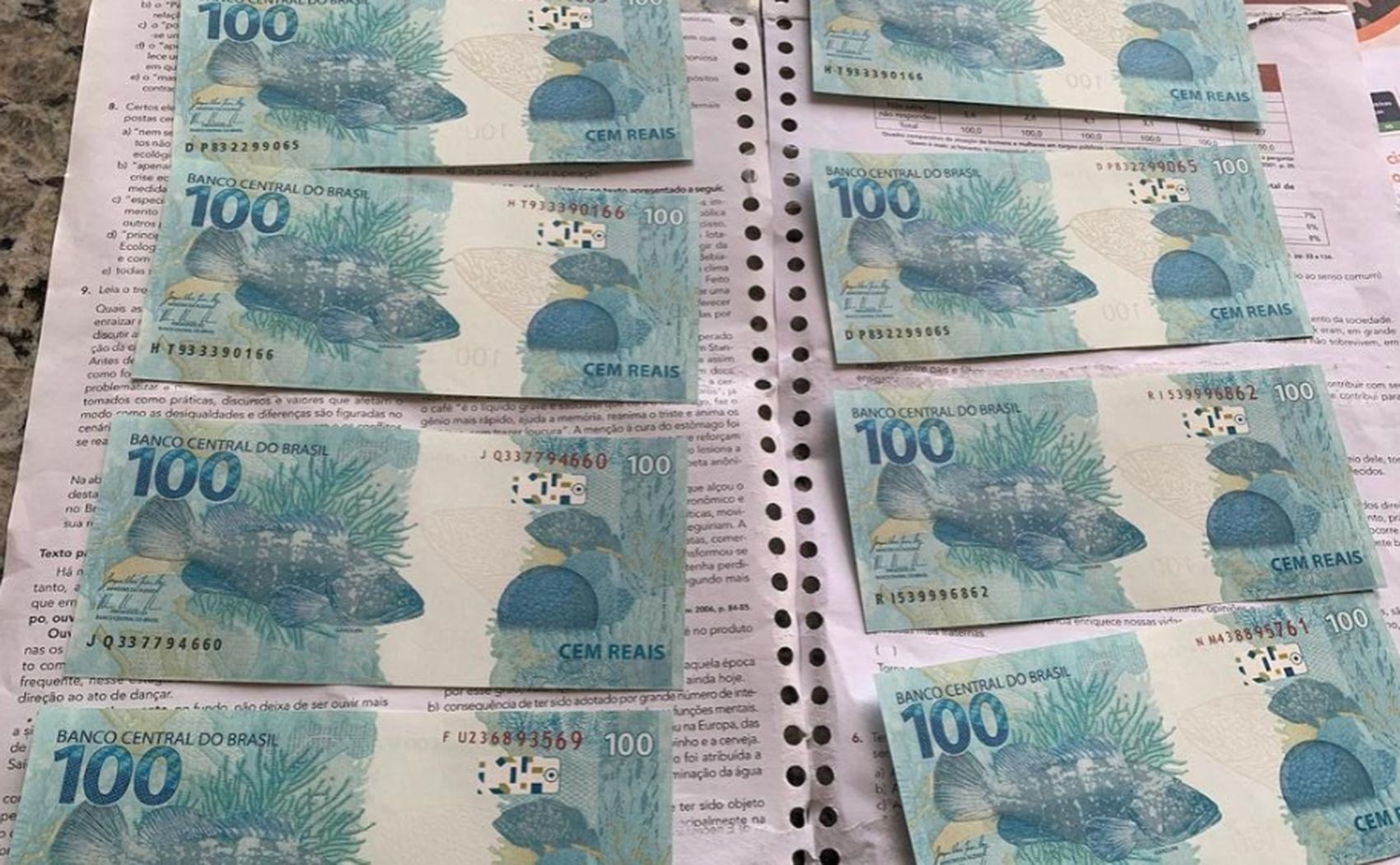Polícia Federal prende homem com notas falsas em agência dos Correios em Juiz de Fora