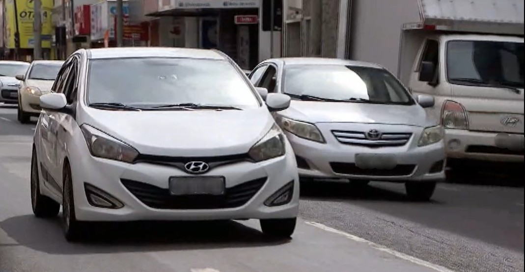 IPVA 2026: Frota de Uberlândia ganha mais de 14,5 mil carros em dois anos; aumento em Uberaba é de 5,7 mil veículos