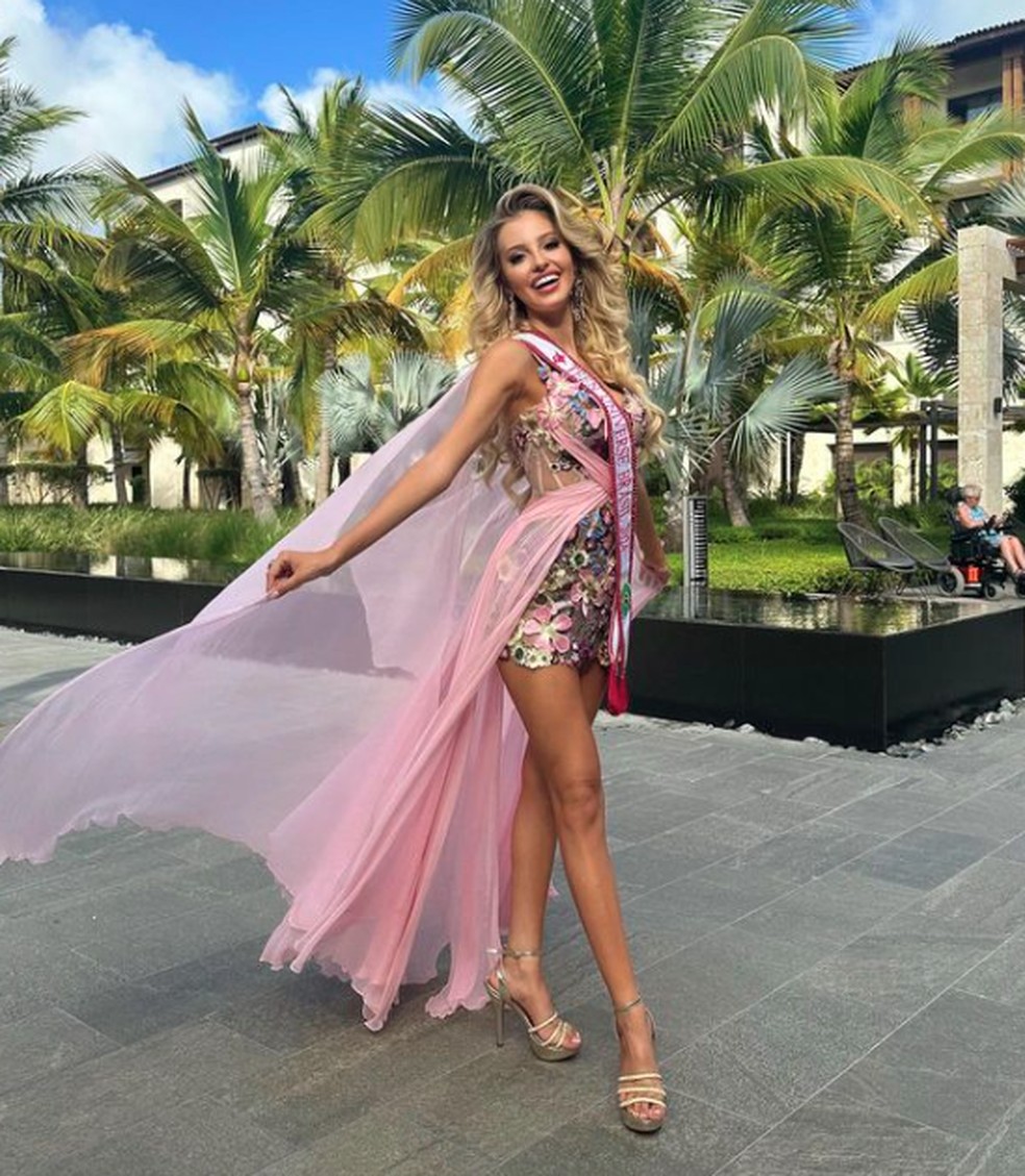 Jovem de Altônia é conhecida como 'Barbie do Paraná' — Foto: Reprodução/Instagram Maria Eugenia Raposozp