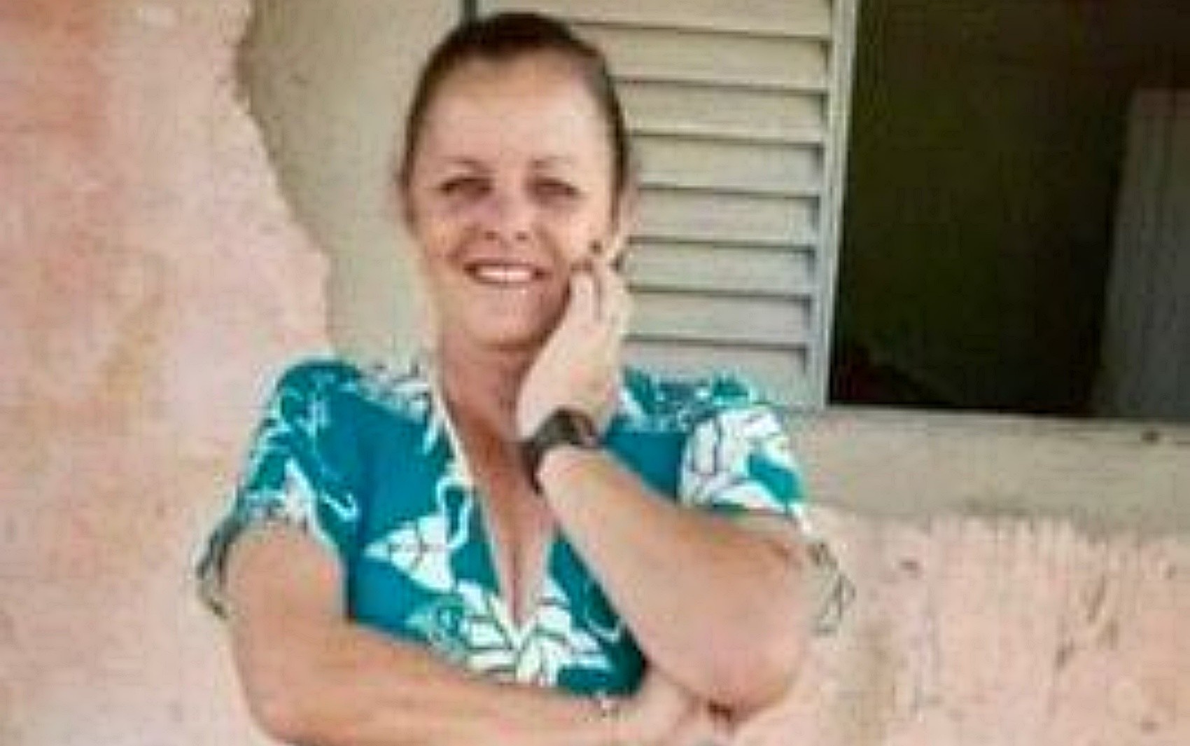 Polícia Civil investiga caso de mulher encontrada morta no quintal de casa em Camanducaia, MG