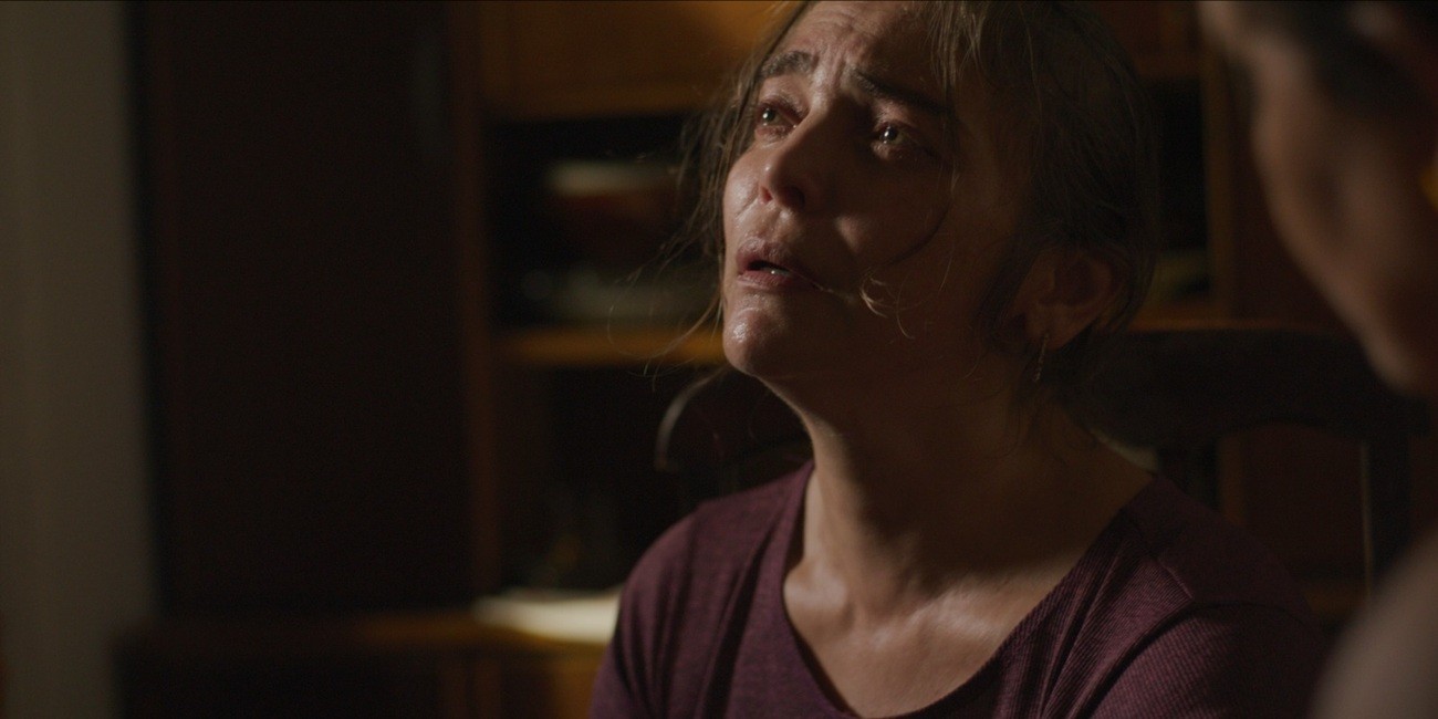 Filmado em Barra de Cunhaú e estrelado por Titina Medeiros, 'Filhos do Mangue' estreia nesta quinta (17) nos cinemas
