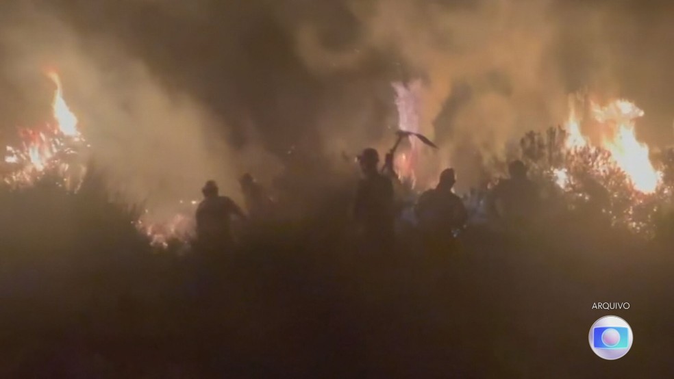 ICMBio multa Exército em R$ 6,5 milhões por incêndio no Parque Nacional do Itatiaia em junho — Foto: Reprodução/TV Globo