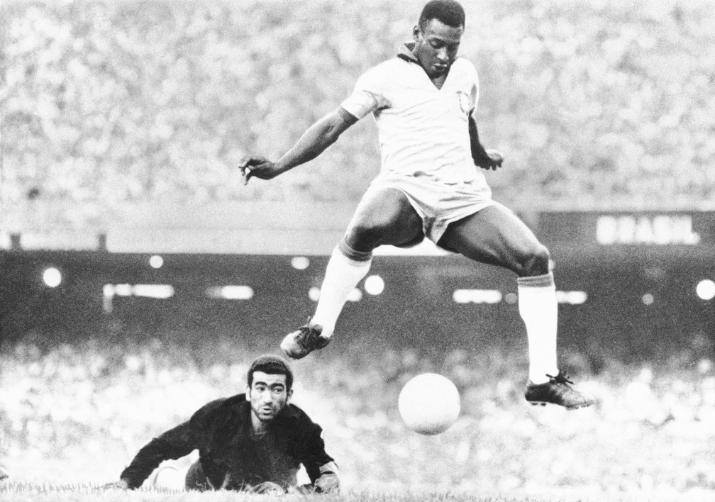 Morre o Rei Pelé aos 82 anos - Geledés