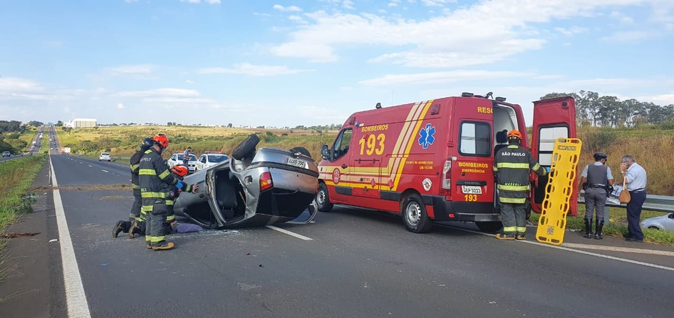 Idosa morre e outras três pessoas ficam feridas após carro capotar em  rodovia de Americana | Campinas e Região | G1