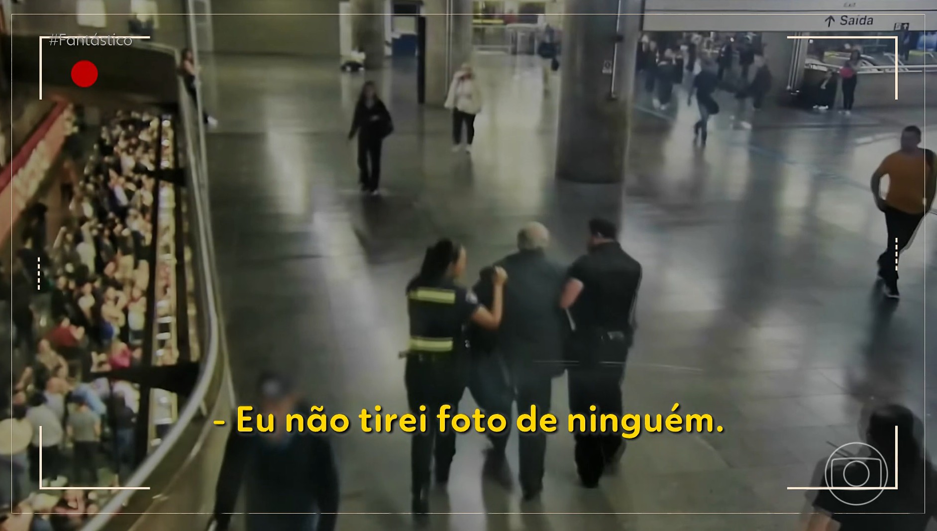 VÍDEO: Suspeito de fotografar criança no metrô de SP é detido por agentes de segurança