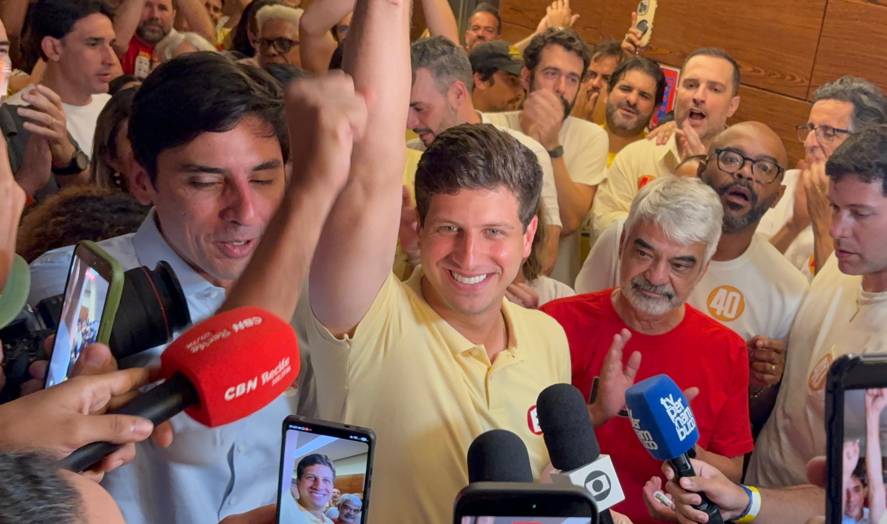 'Ninguém apresentou mais propostas que nosso conjunto', diz João Campos após perder eleição para governador
