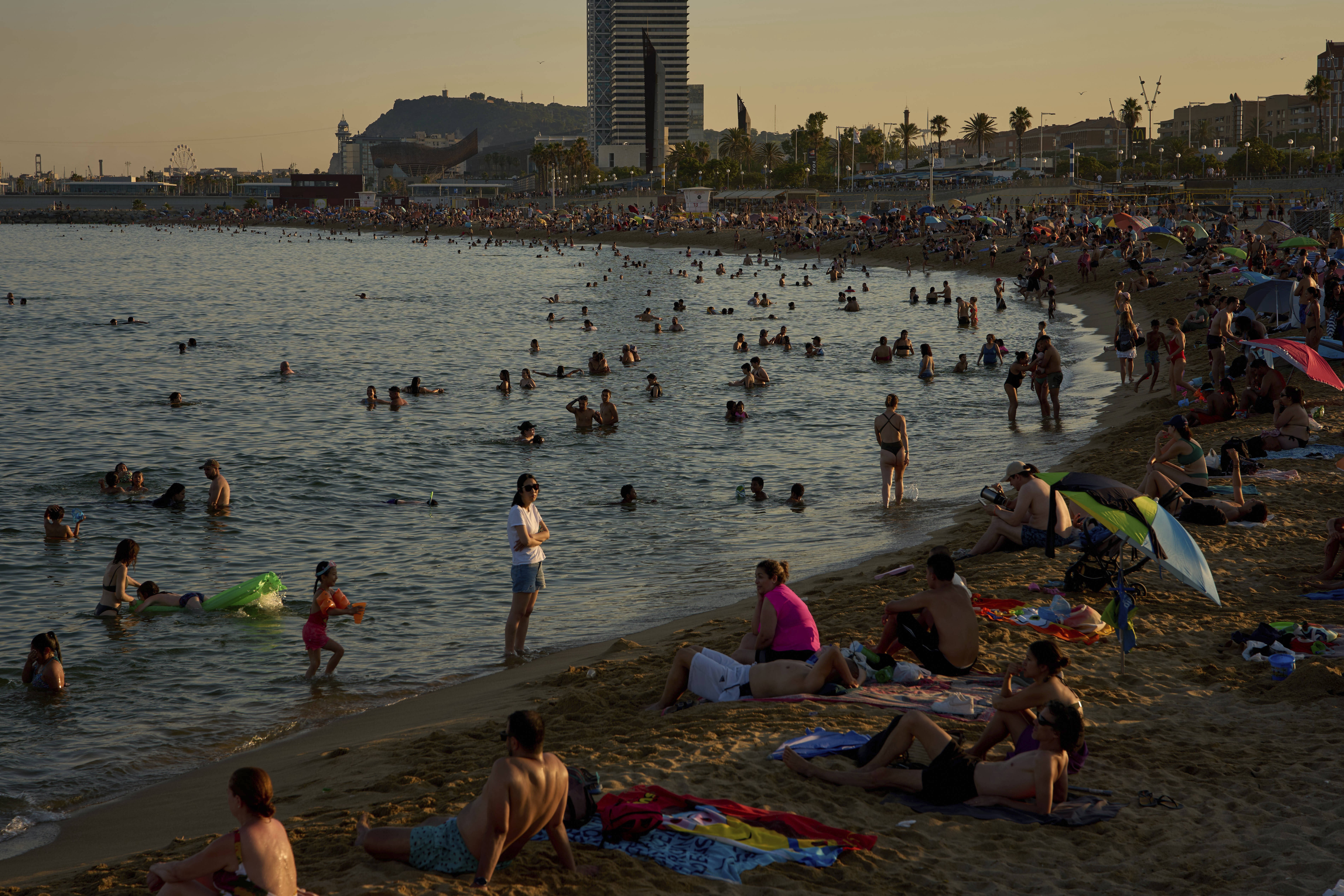 Onda de calor na Europa fecha escolas; temperaturas devem ultrapassar 40°C em vários países