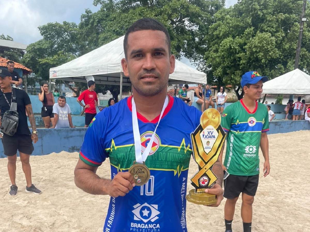 Ex-jogador do Bragantino morre após colidir moto contra caminhão em estrada de Bragança, no Pará