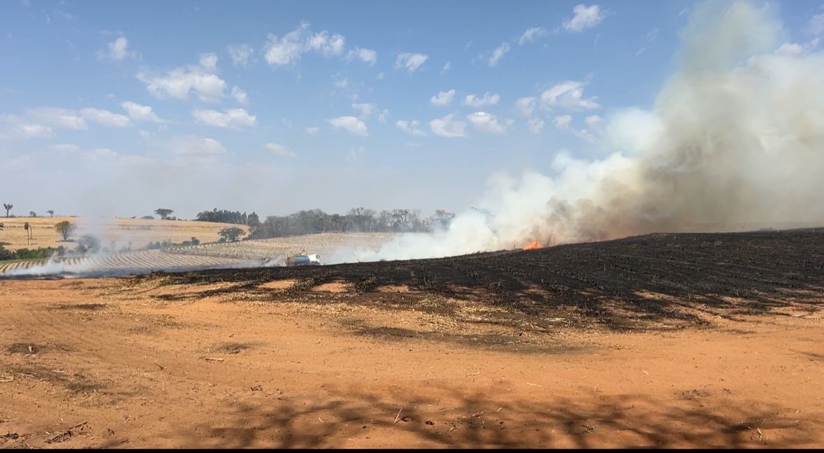 Incêndio atinge área de preservação ambiental em São João do Iracema