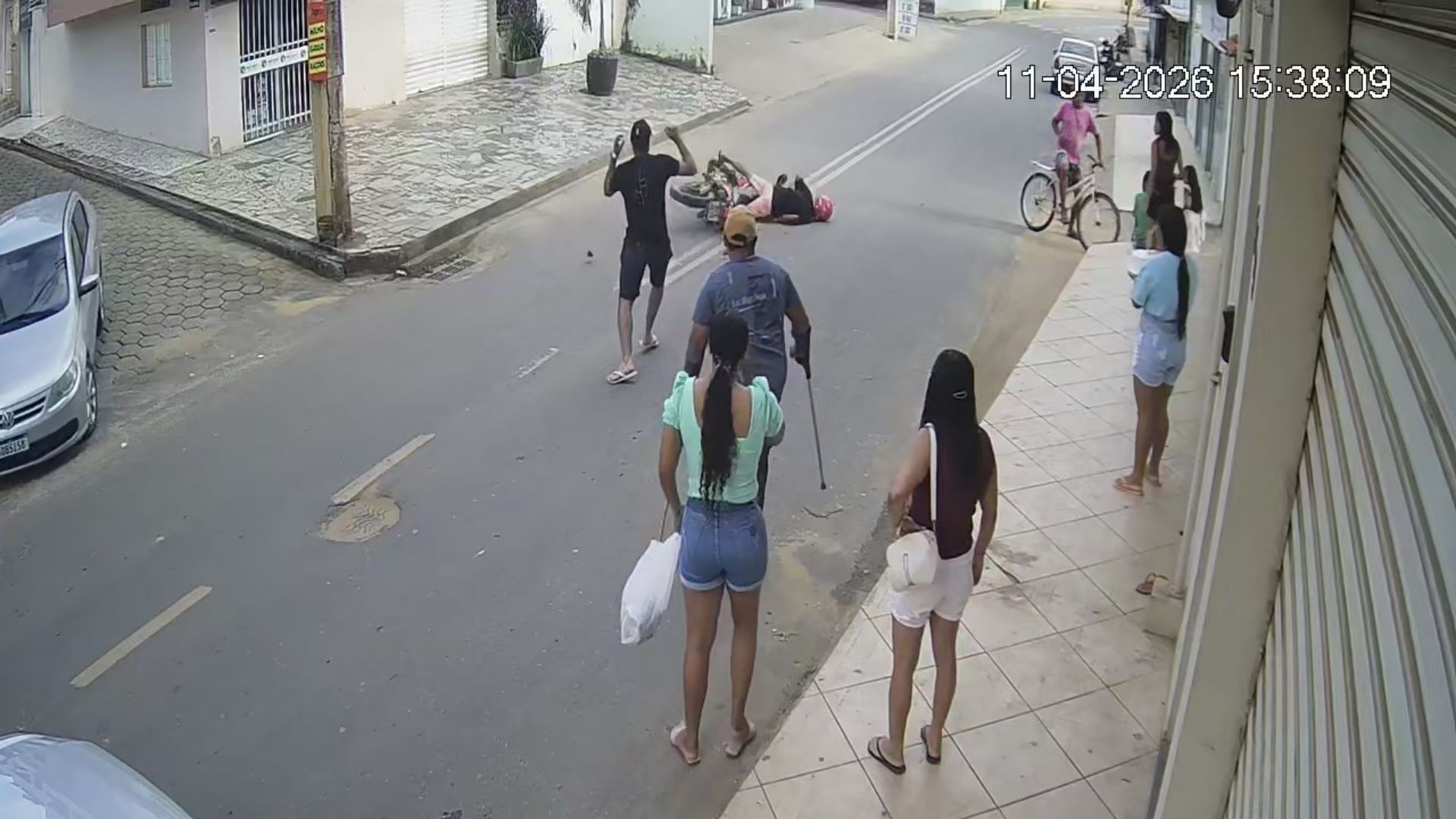 VÍDEO: Motociclista sem CNH e sob efeito de álcool atropela criança de 3 anos no ES