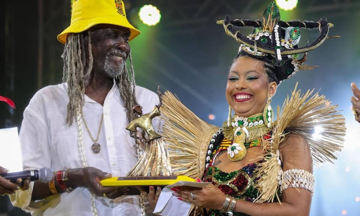 Estudante de jornalismo de Salvador é eleita 45ª Deusa do Ébano do Ilê Aiyê; conheça jovem