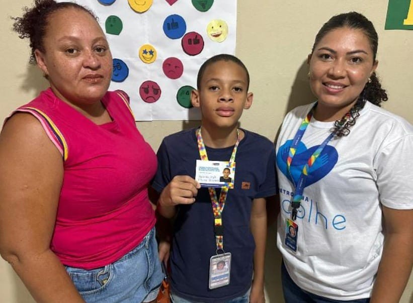 Petrolina emite carteira de identificação gratuita para autistas e pessoas com fibromialgia