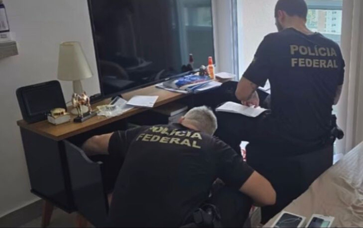 Polícia Federal realiza operação contra servidora da Caixa suspeita de fraudes bancárias em Campos