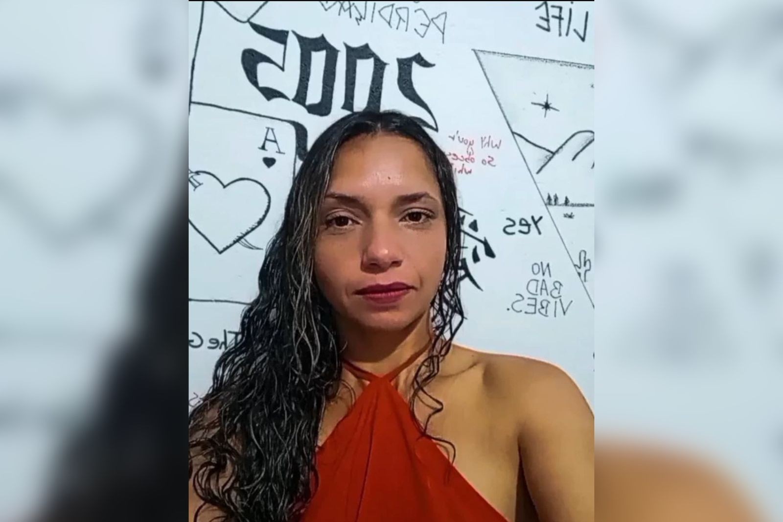 Corpo de mulher encontrada morta com sinais de violência é velado em Cabreúva 