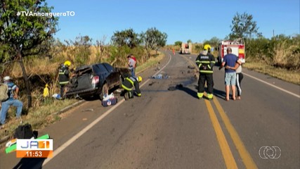 Acidente entre caminhão e carro deixa pai é filho mortos na TO-080