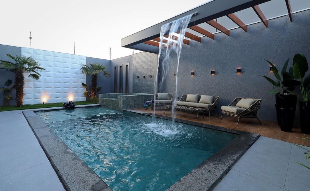 Revestimentos que transformam a piscina em destaque da sua área de lazer