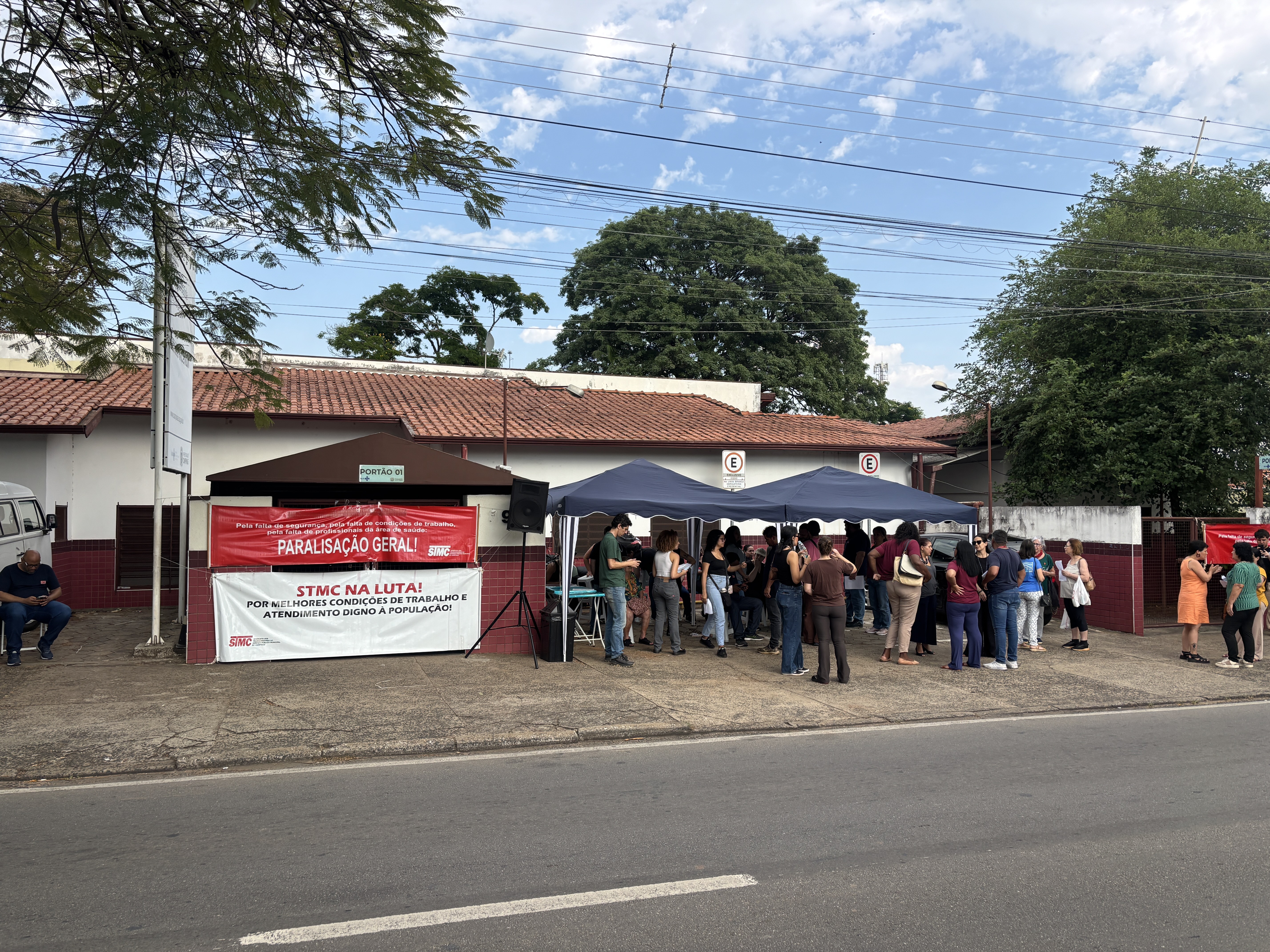 Paralisação de servidores afeta atendimentos no Centro de Saúde de Barão Geraldo, em Campinas