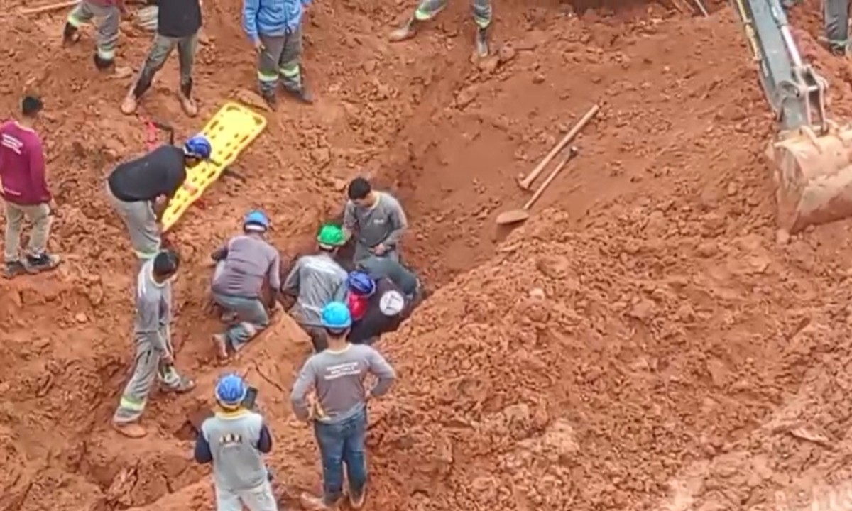 Trabalhador morre soterrado após barranco ceder em obra no Parque Mosaico, em Manaus