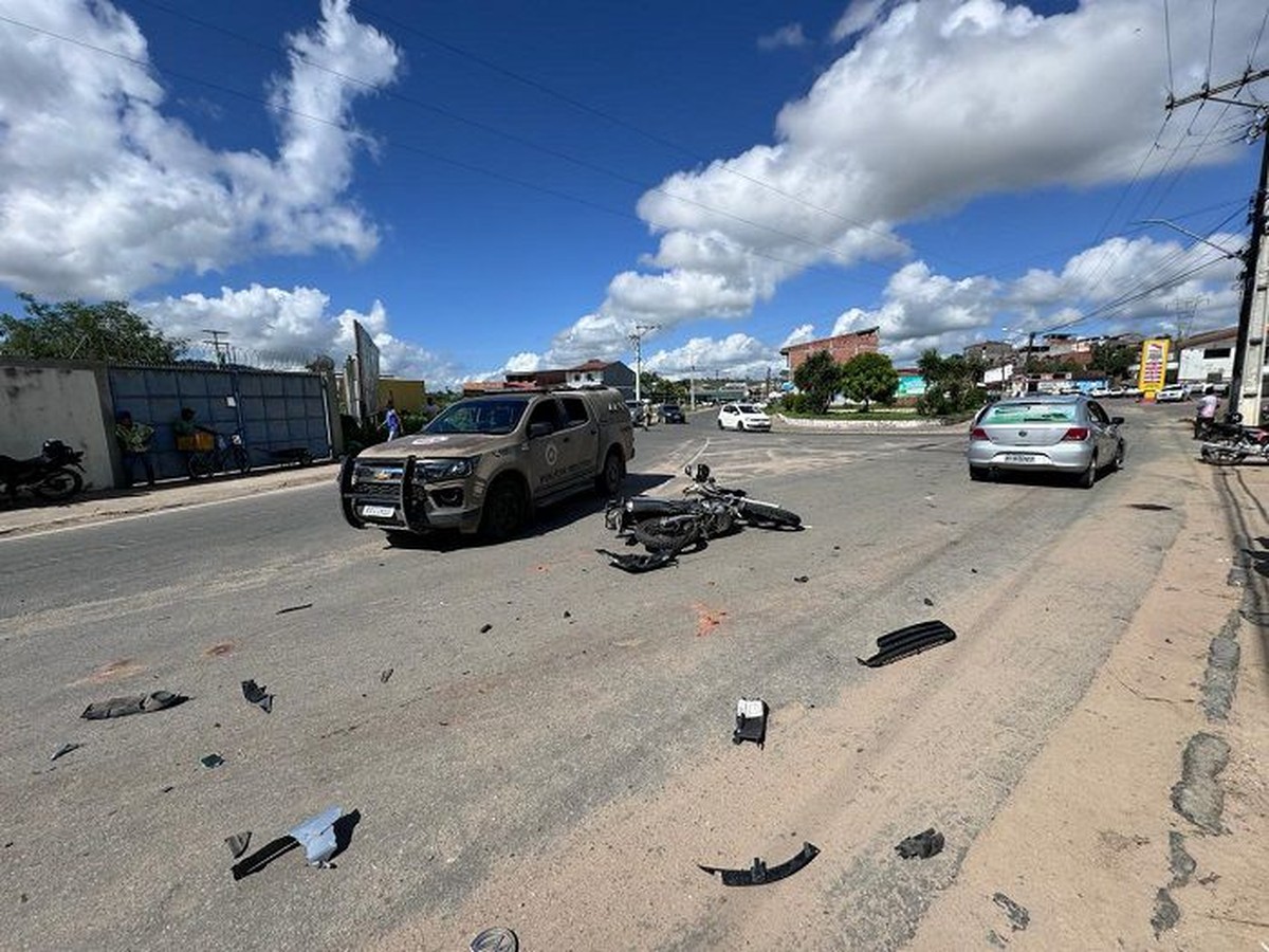 PMs que faziam escolta de vice-governador da Bahia ficam feridos após acidente de trânsito