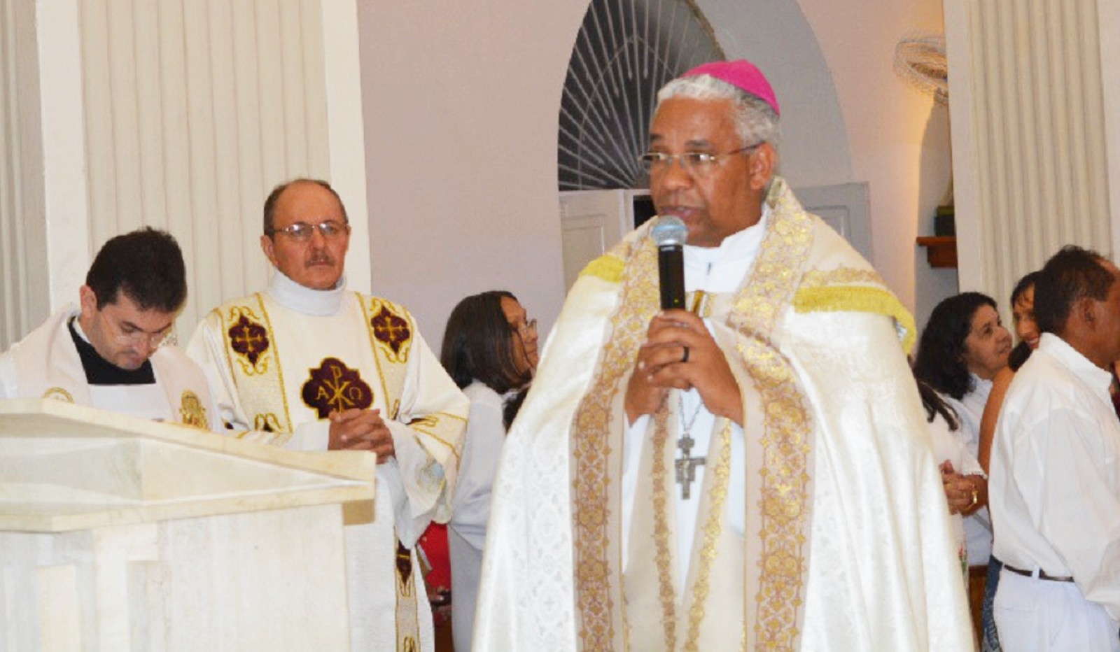 Dom Antônio Carlos Cruz Santos é nomeado como novo bispo da Diocese de Petrolina