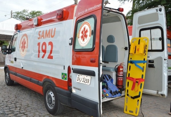 Mulher é encontrada morta na piscina de casa, em Maceió, enquanto fazia churrasco