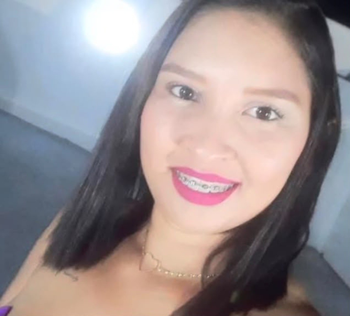 Mulher é morta com tiro no peito em bar em Assú; companheiro é preso suspeito do crime