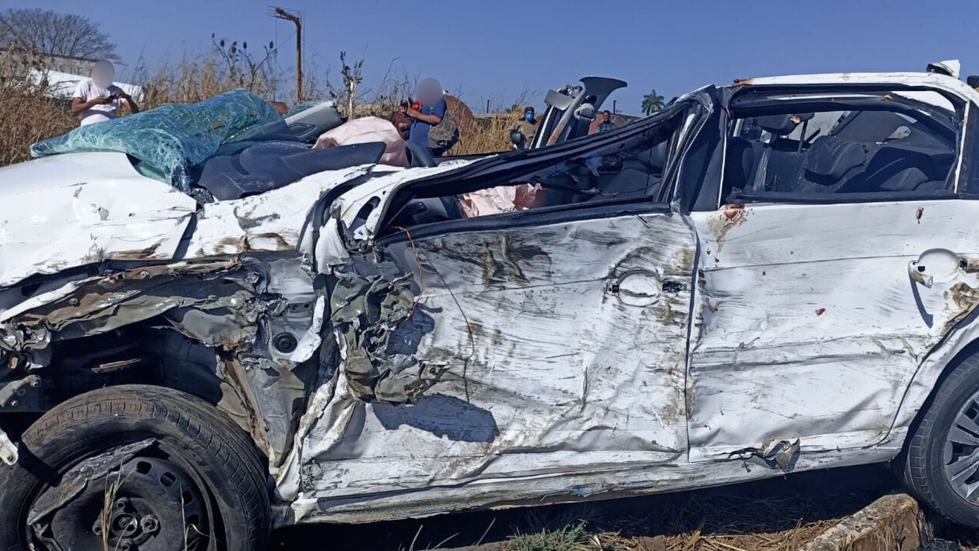Jovem morre em acidente entre carro e carreta na BR-365, em Patrocínio