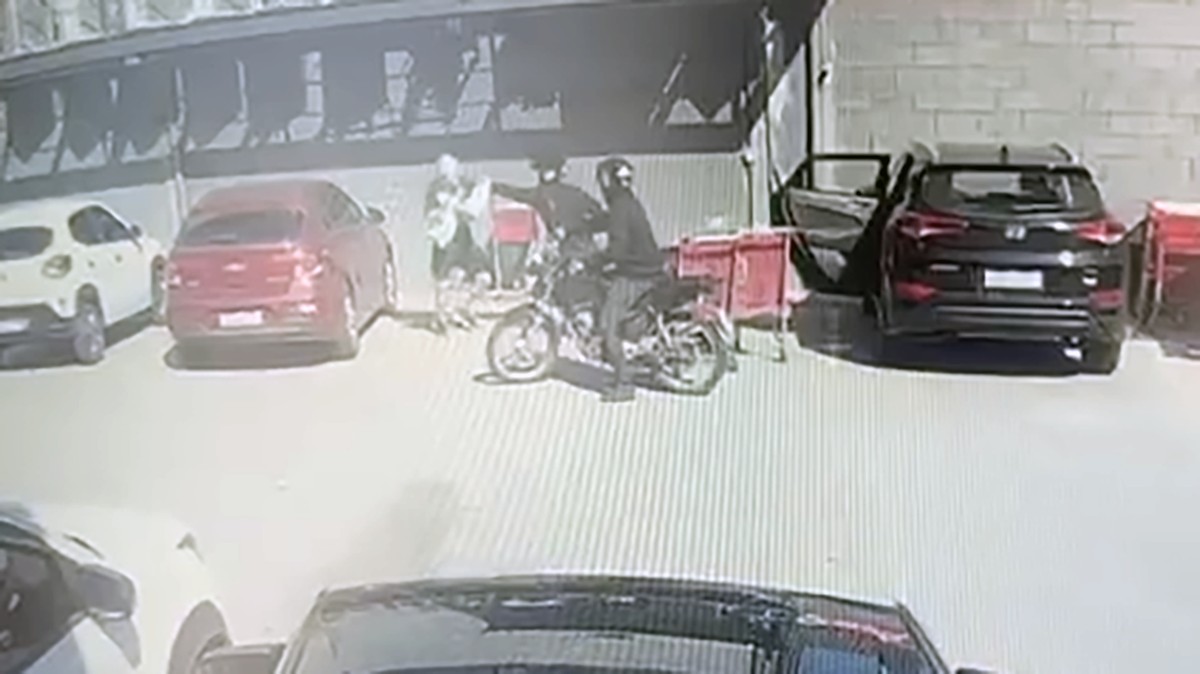 Idoso é baleado em tentativa de assalto no Recreio dos Bandeirantes