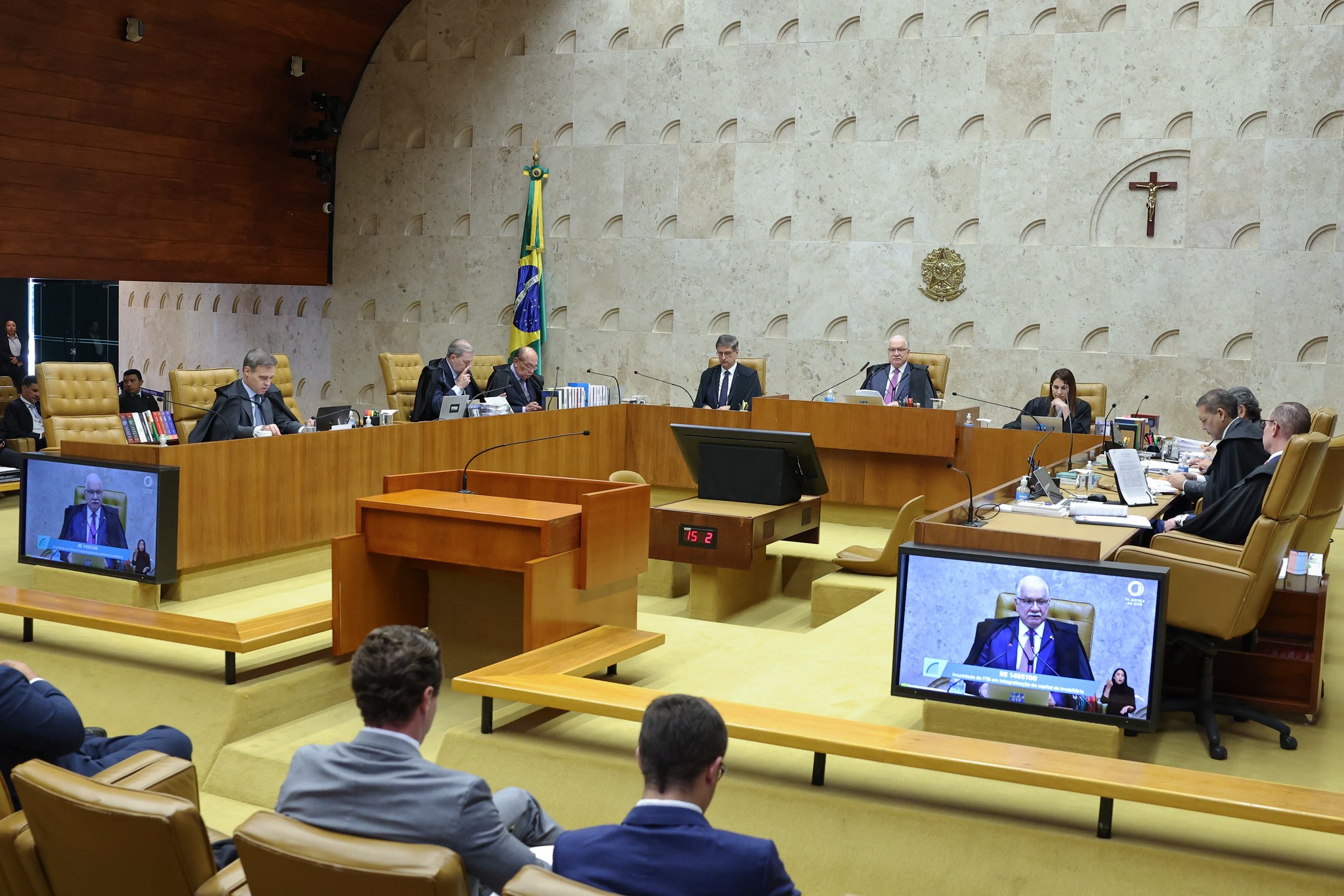 STF se reúne um dia após julgamento sobre Moraes; ASSISTA