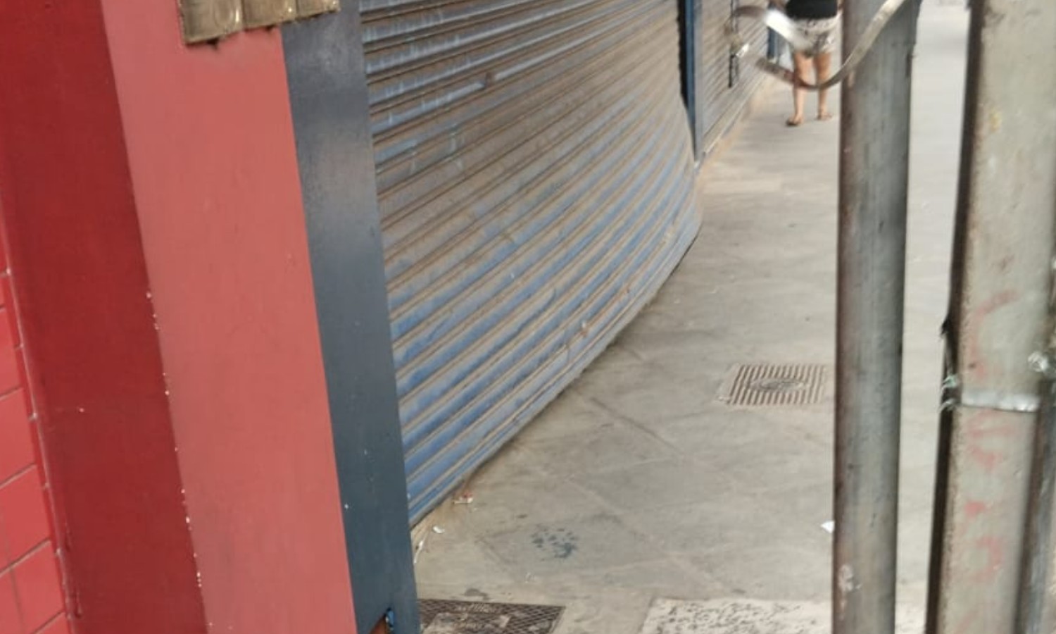 Loja é arrombada e oito celulares são furtados no Centro de Teresina