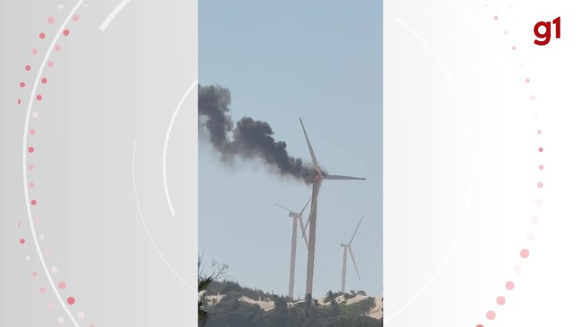 Turbina eólica pega fogo e pás se soltam em Aracati, no Ceará.