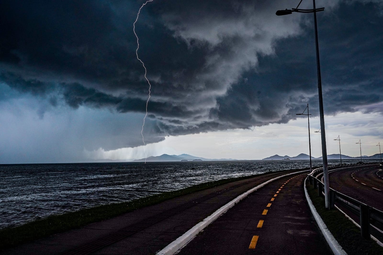 SC vai decretar estado de alerta climático em meio à previsão de forte El Niño e eventos extremos