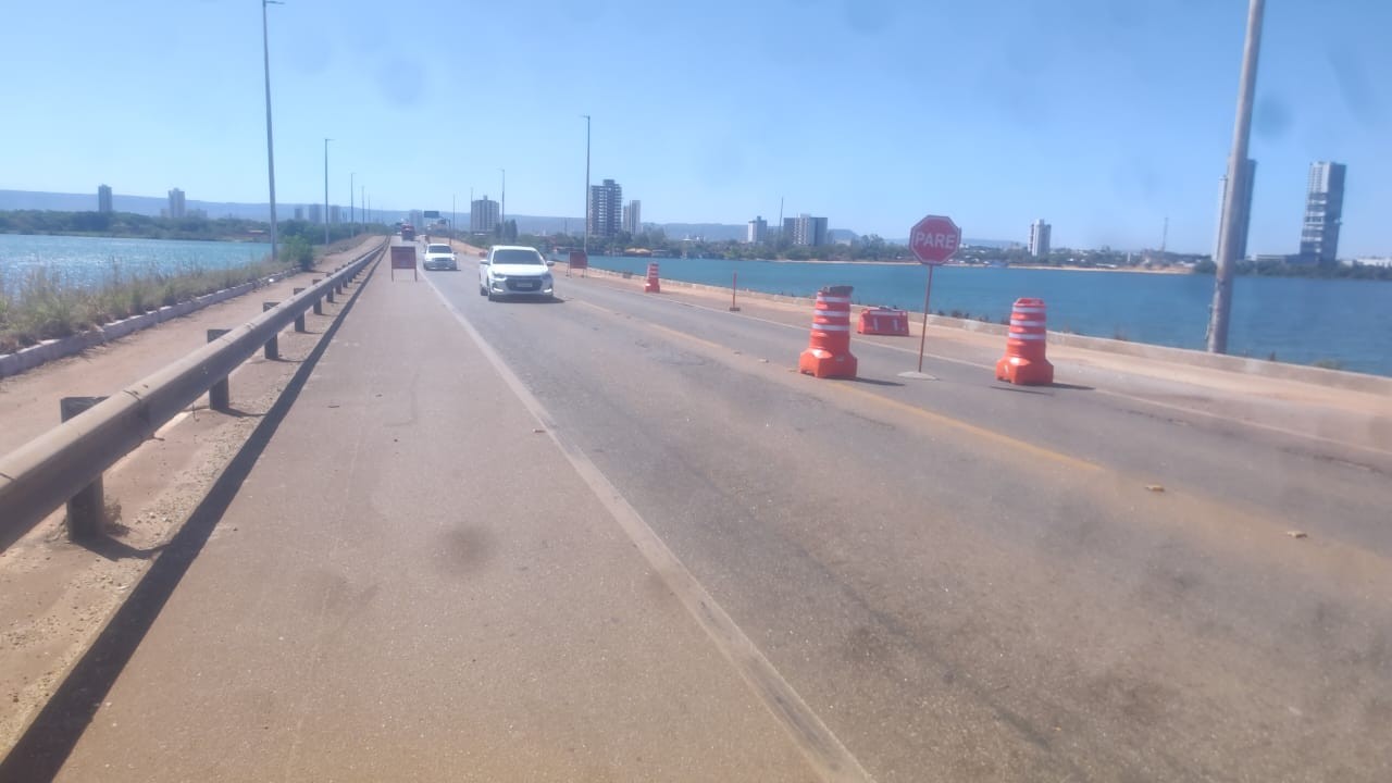 Ponte entre Palmas e Luzimangues está com trânsito no sistema ‘Pare e Siga’ para obras de ampliação