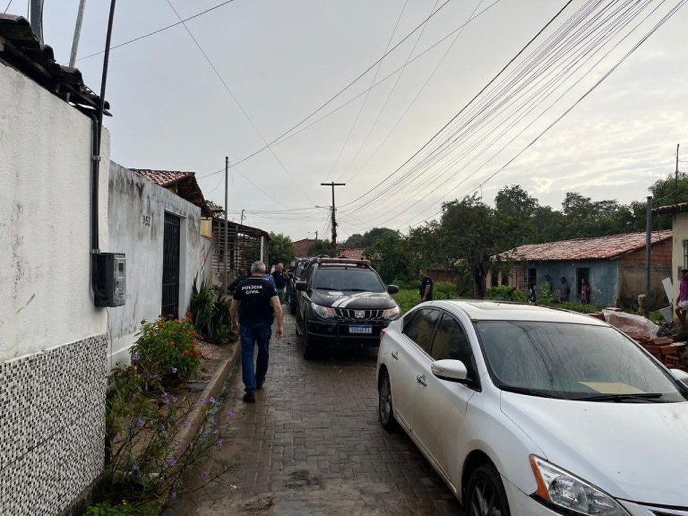 Polícia realiza operação contra tráfico de drogas e homicídios em Caxias; casal é preso e adolescente de 17 anos é apreendido — Foto: Divulgação/ PCMA