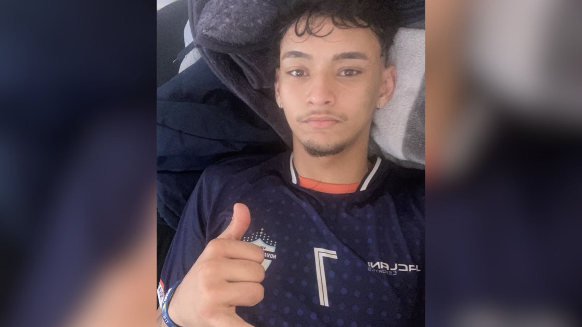 Jogador de vôlei de 18 anos morre 